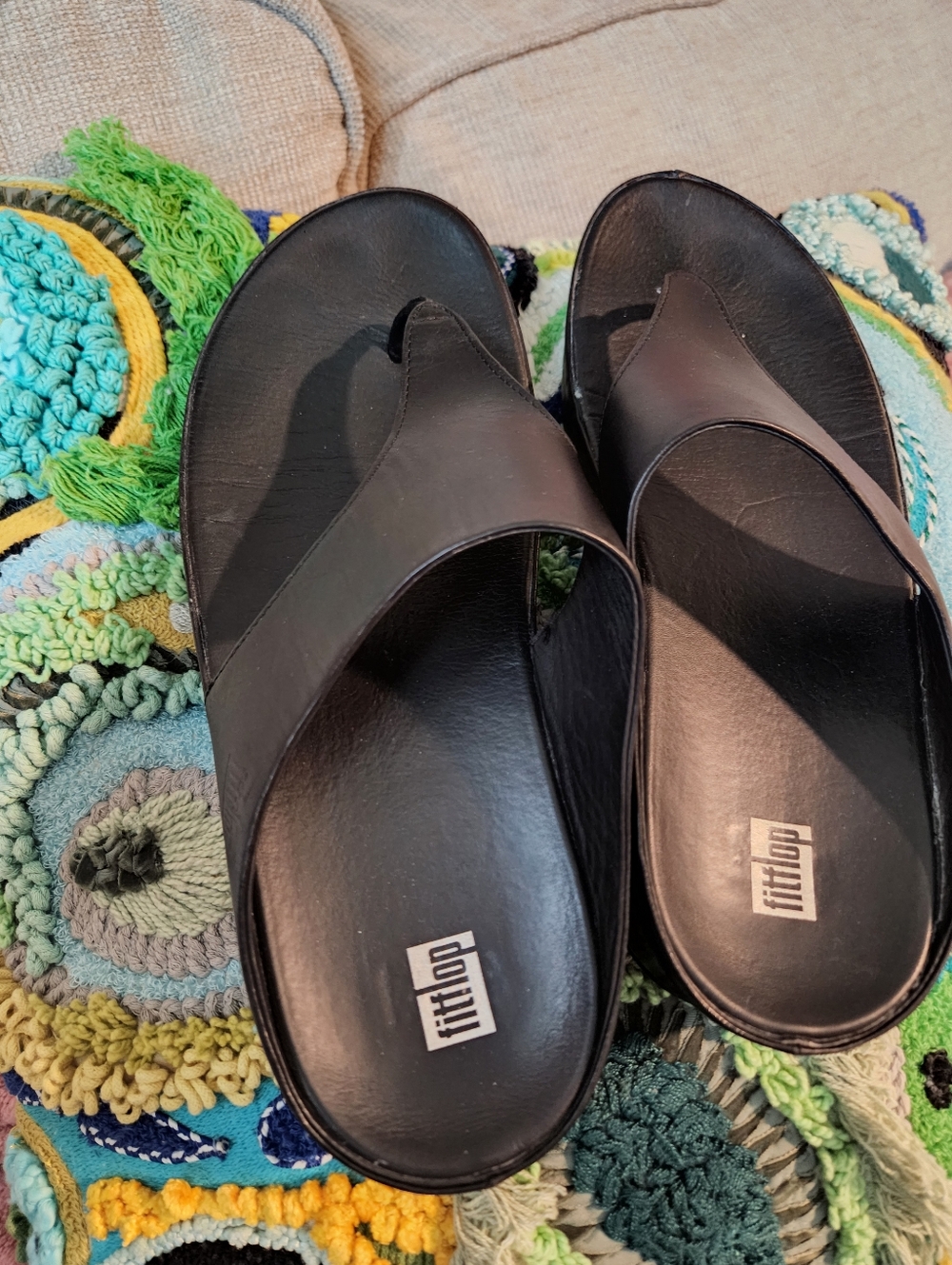 Black Leather Women's Toe-Post Sandals - Picture 2 of 10